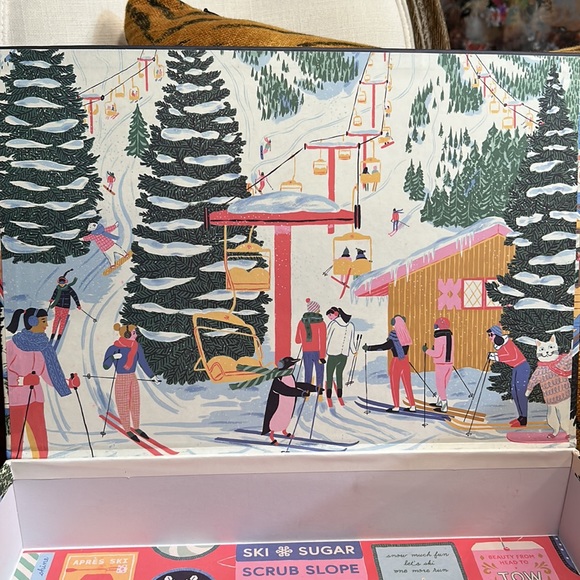 2022 ANTHROPOLOGIE George & Viv Beauty Christmas Advent Calendar BOX ONLY - Picture 4 of 11